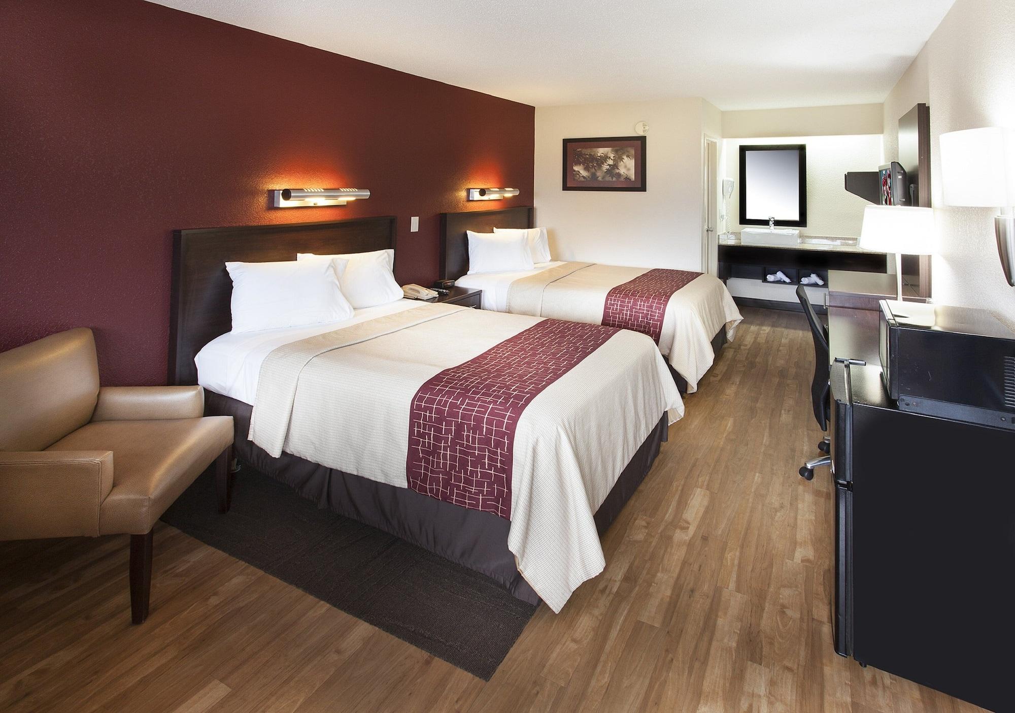 Red Roof Inn Plus+ Philadelphia Airport Essington Exterior photo