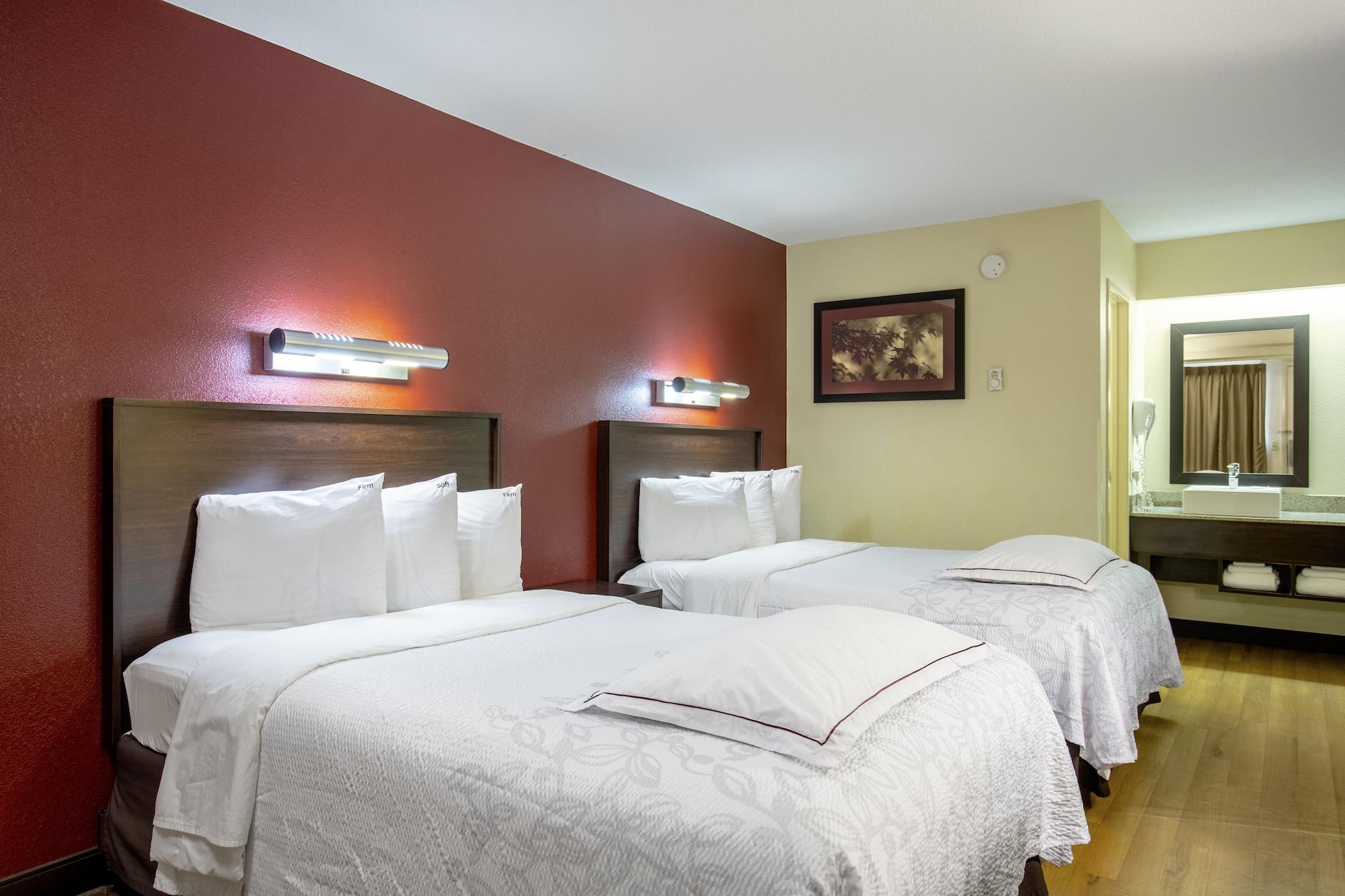 Red Roof Inn Plus+ Philadelphia Airport Essington Exterior photo