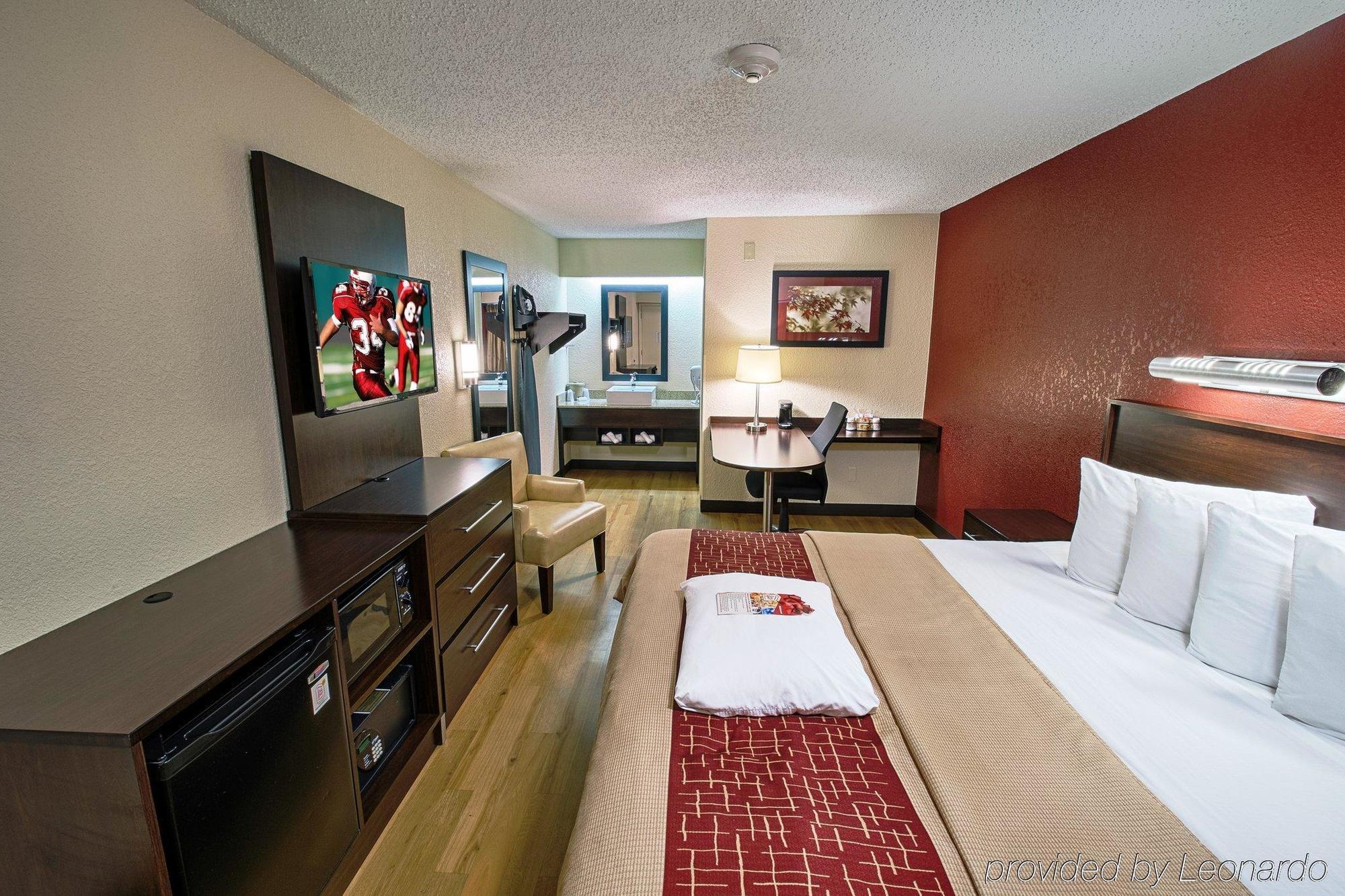 Red Roof Inn Plus+ Philadelphia Airport Essington Exterior photo