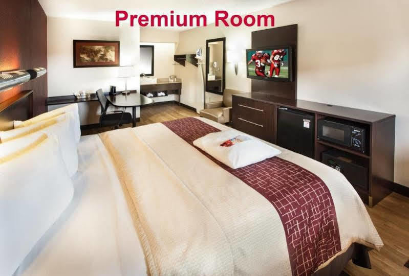 Red Roof Inn Plus+ Philadelphia Airport Essington Exterior photo